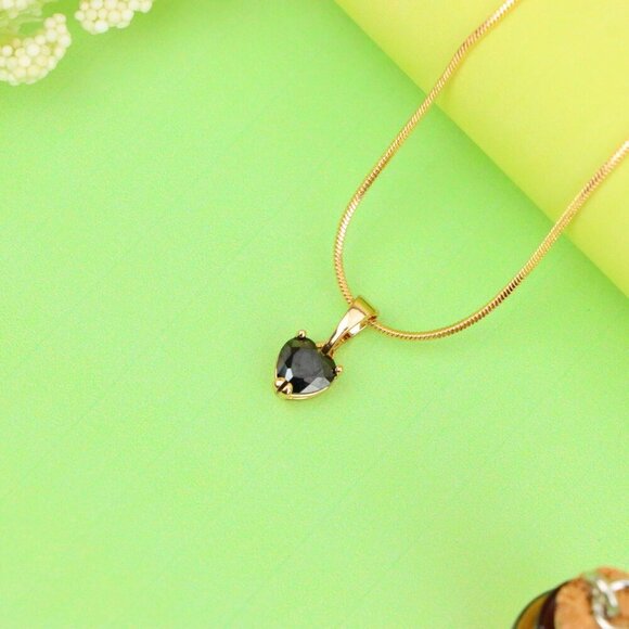 "Minimalist Black Heart Pendant in Rose Gold, XPPT1319 - Picture 2 of 13